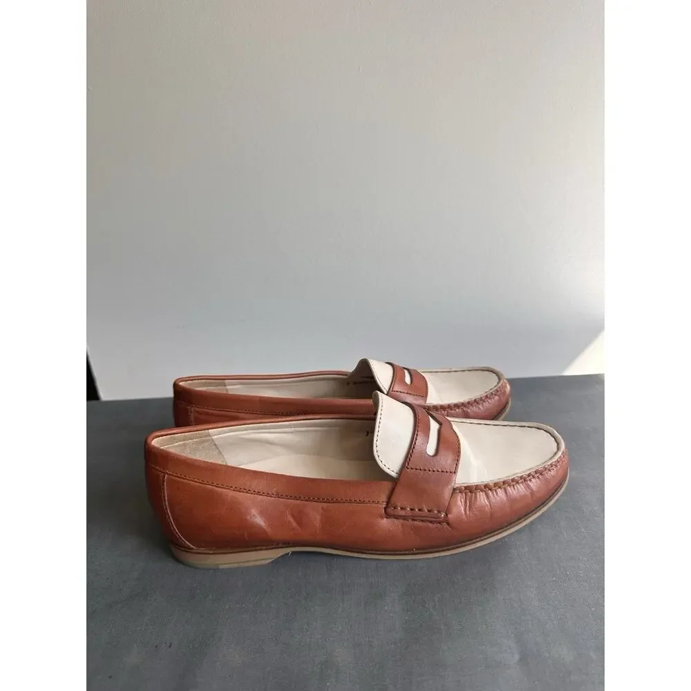 Cole Haan Women’s 7.5B Two Tone Loafer Slip On Cream Brown Faux Leather Upper